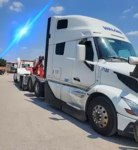 semi truck towing