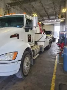 semi truck towing